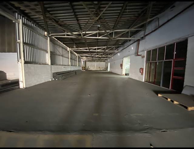 600M² WAREHOUSE TO LET IN SPRINGFIELD